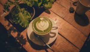pistachio matcha latte drink - Sipp Coffee Los Angeles 