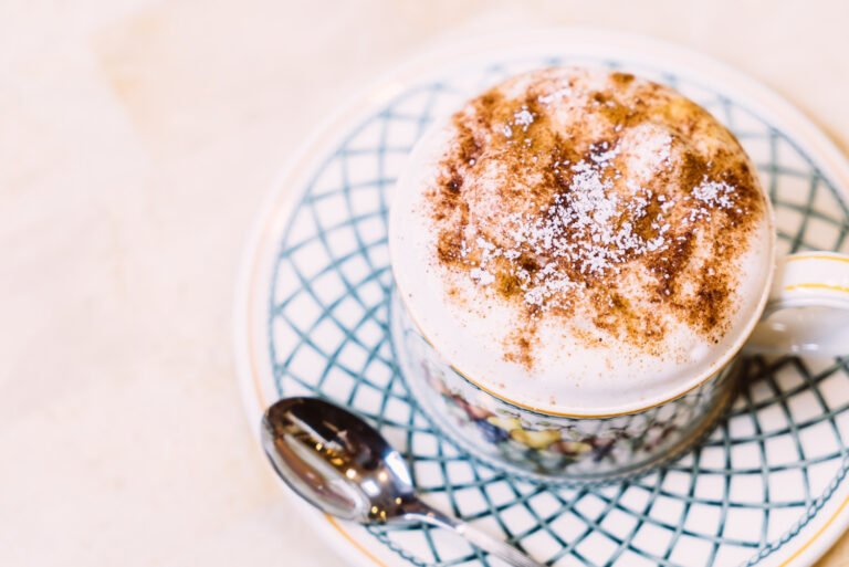 cinnamon dolce latte by sipp la coffee house