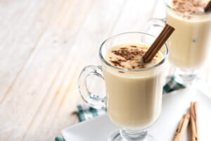 cinnamon milk coffee drink